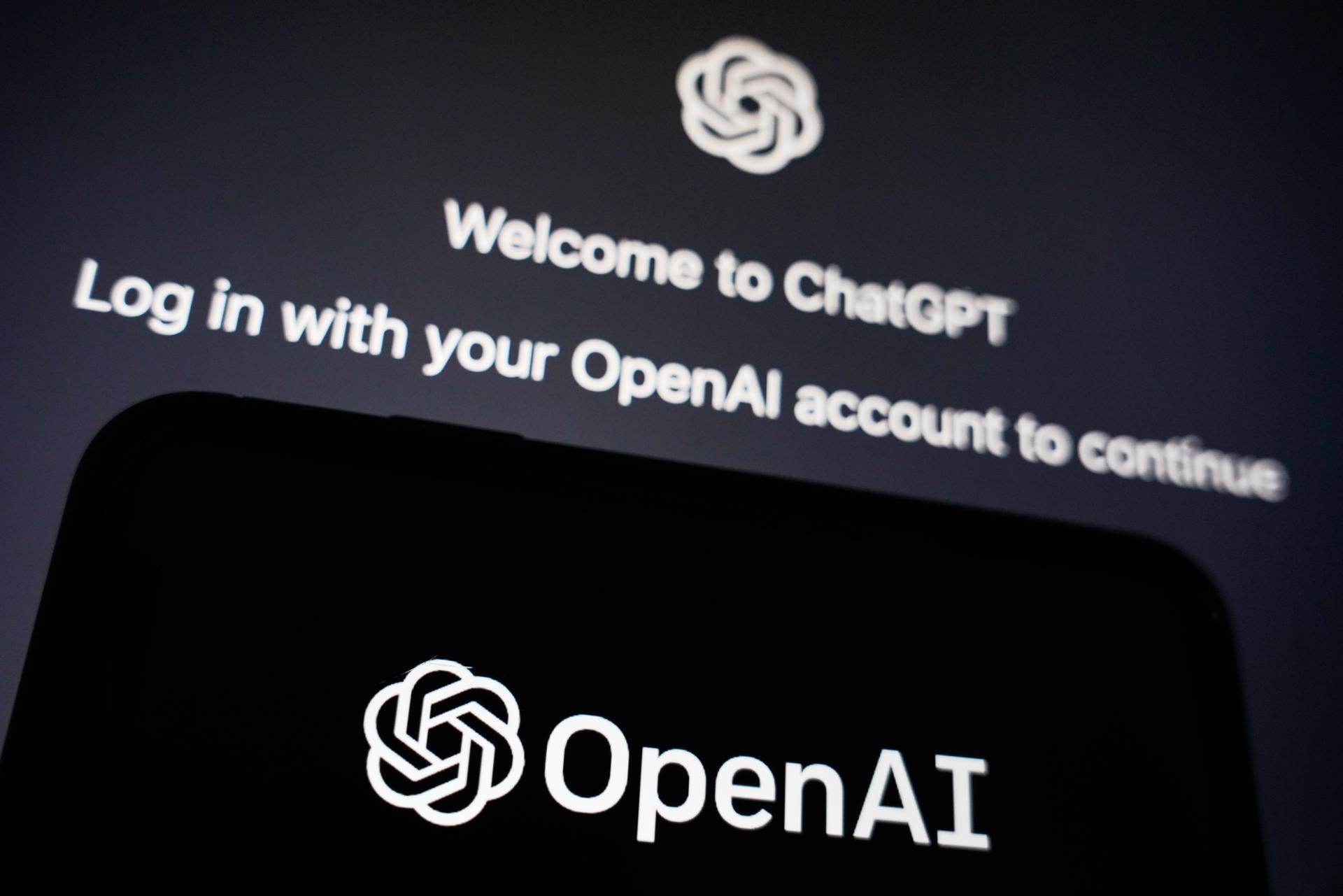 Fotoilustración de archivo de la página de inicio de sesión de ChatGPT, un modelo interactivo de chatbot de Inteligencia Artificial entrenado y desarrollado por OpenAI. EFE/Wu Hao (WU HAO / EFE)