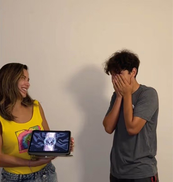 Captura del video de la sorpresa de Beta Mejía al hijo de Alejandra jaramillo. (Foto: Captura TikTok)