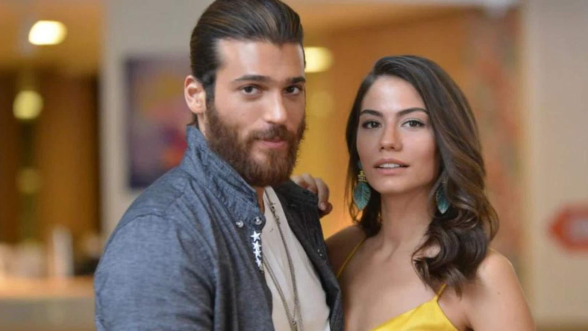 Can Yaman y Demet Özdemir protagonizan la telenovela (Internet)