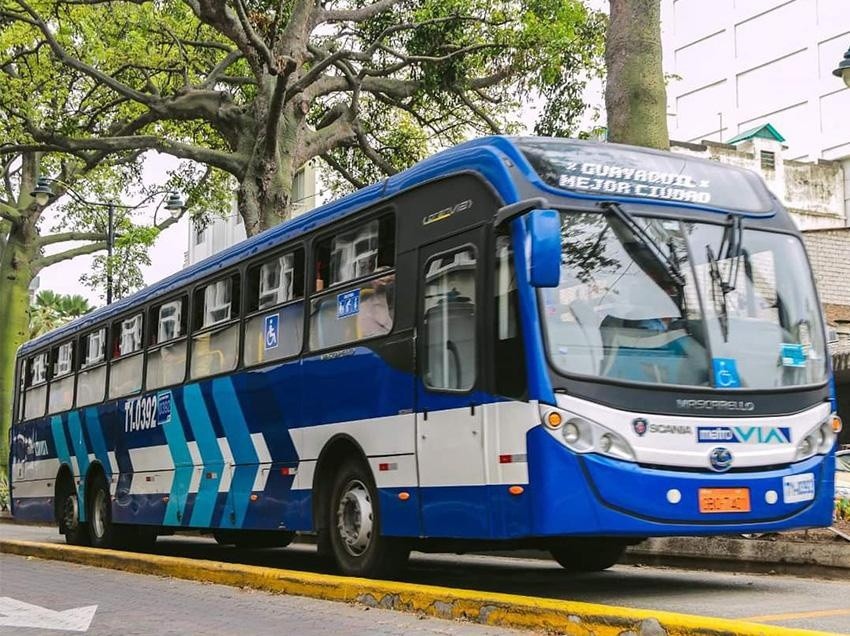 Imagen referencial de una unidad de transporte de la Metrovía. (Alcaldía de Guayaquil)