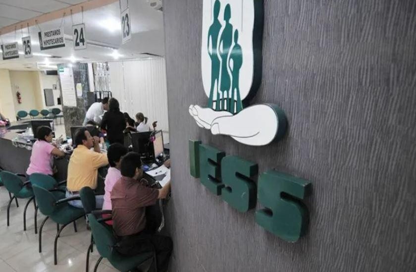 Atención a usuarios del IESS (IESS)