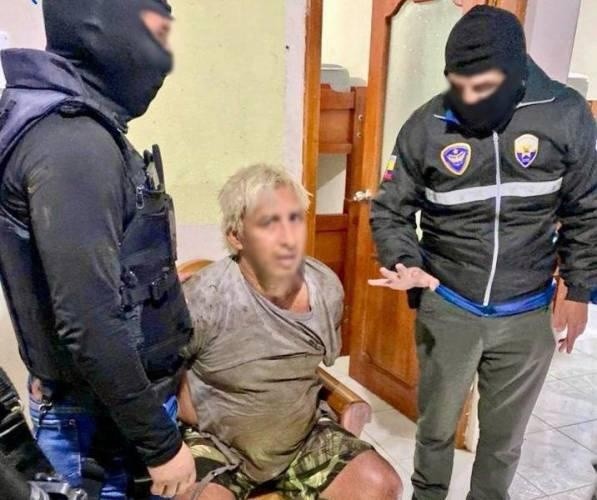 Momento en el que Colón Pico fue detenido en Puerto Quito, el pasado 22 de abril. (Cortesía de Fiscalía)