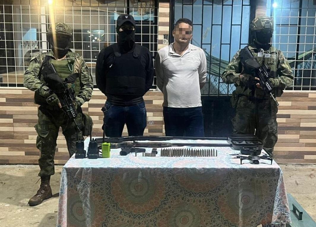 Momento de la detención de alias Garapichu. (FF.AA.)