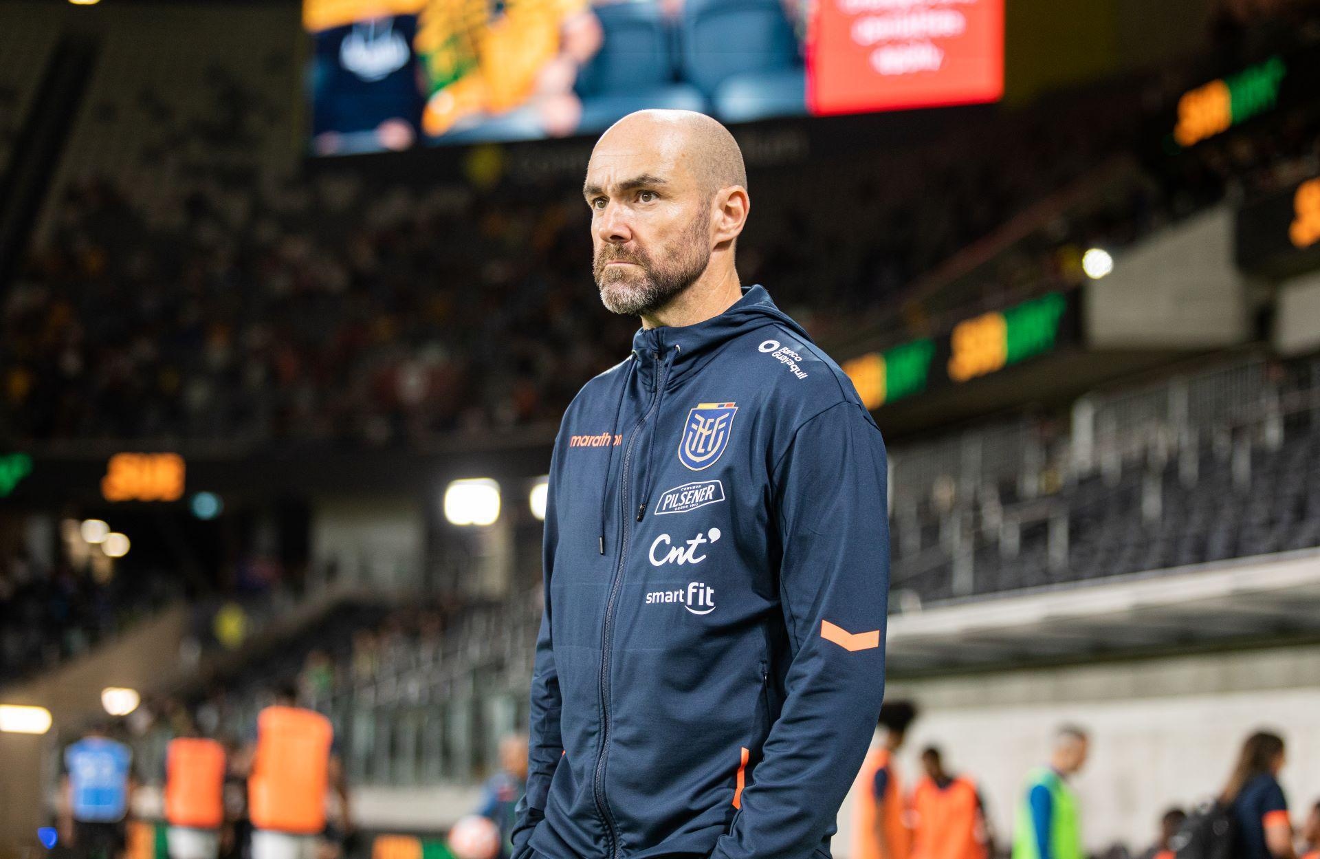 Félix Sánchez Bas dirigiendo un partido con la Selección de Ecuador (Foto: Internet)