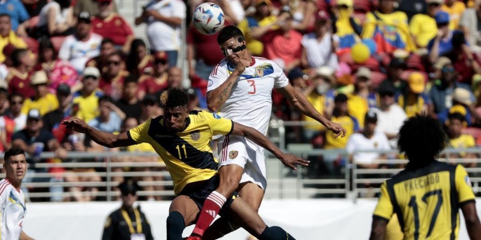 Venezuela se impuso a Ecuador 2-1. (Copa América)