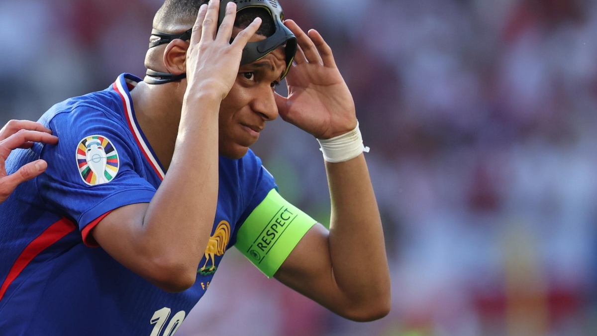 La Francia de Kylian Mbappé jugará los octavos de final de la Eurocopa 2024. (EFE)