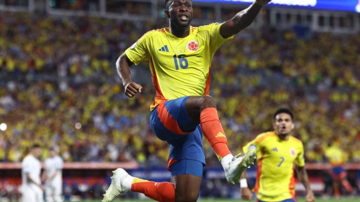 Jefferson Lerma celebra su gol ante Uruguay por la semifinal de la Copa América (AFP)