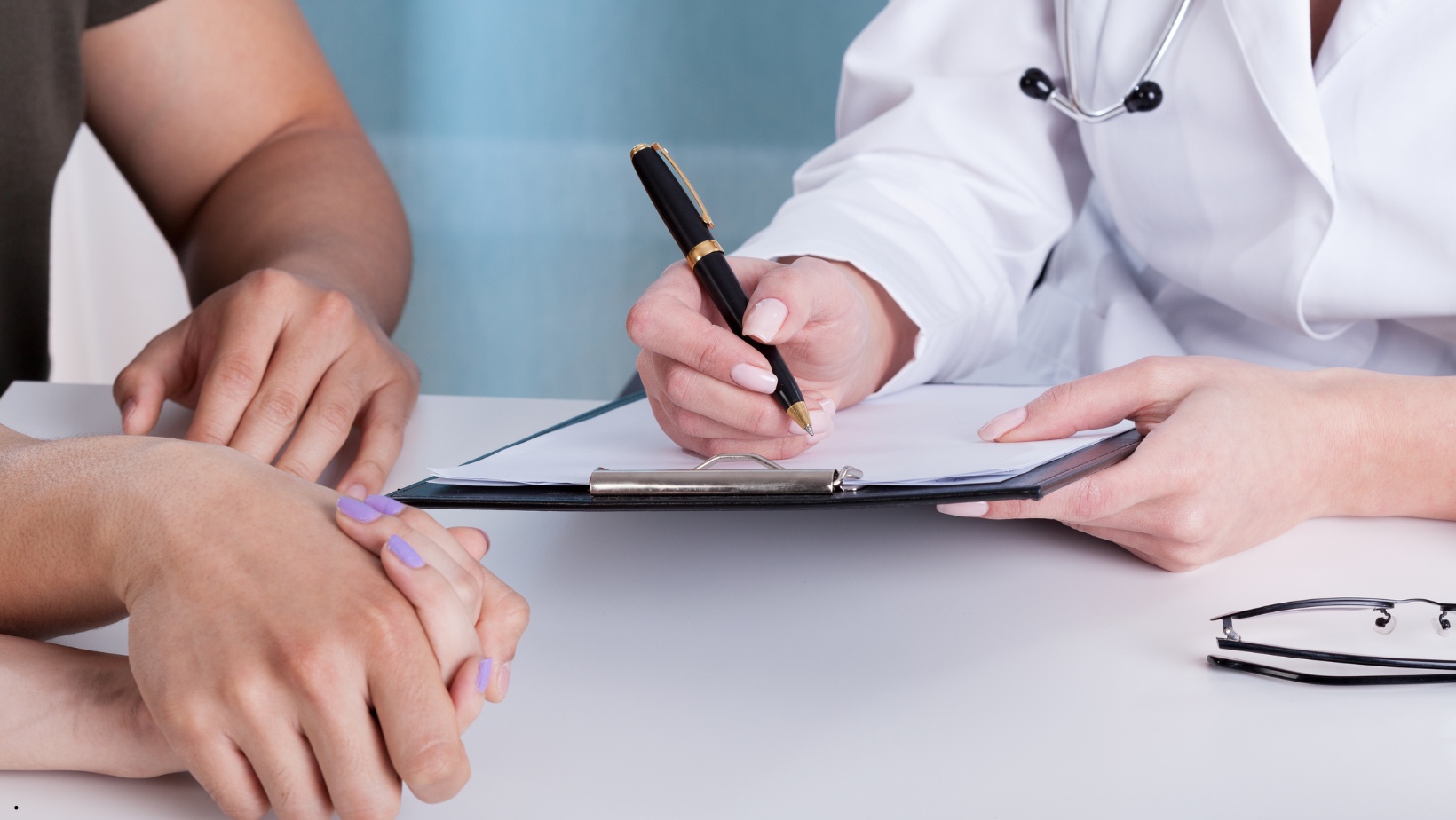 Persona en una atención médica. (Foto: Internet)