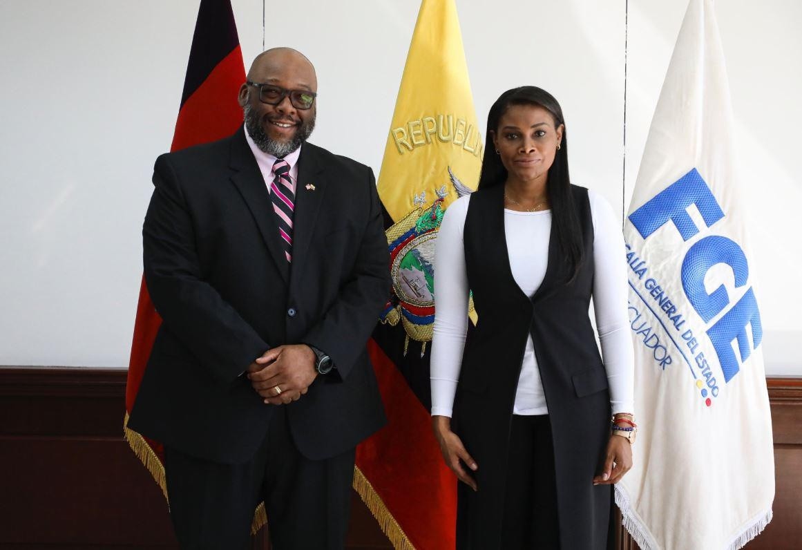 Primer encuentro entre Arthur Brown y la fiscal Diana Salazar. (Fiscalía)