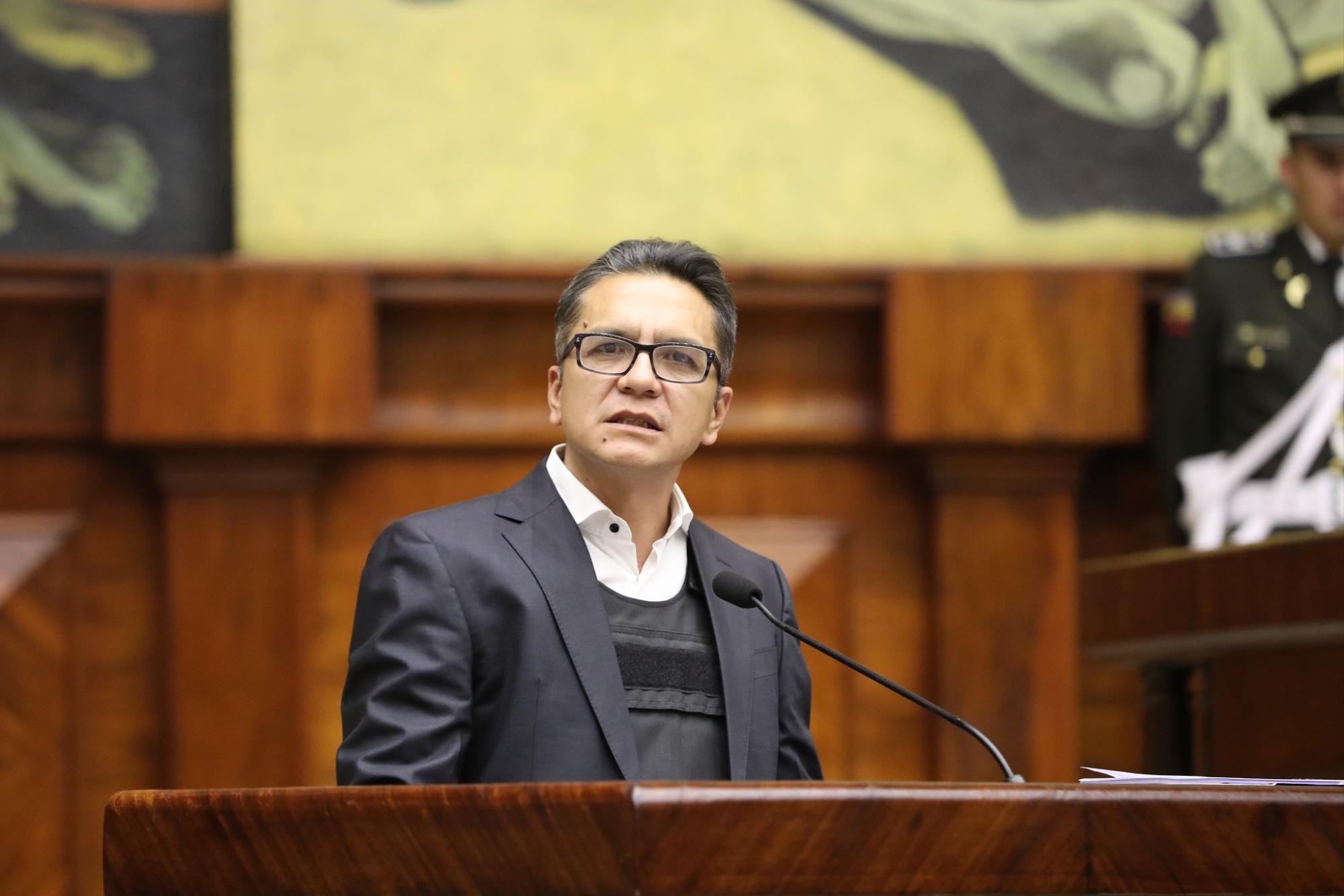 Wilman Terán llegó para exponer sus pruebas de descargo ante el Pleno de la Asamblea. (Asamblea Nacional)