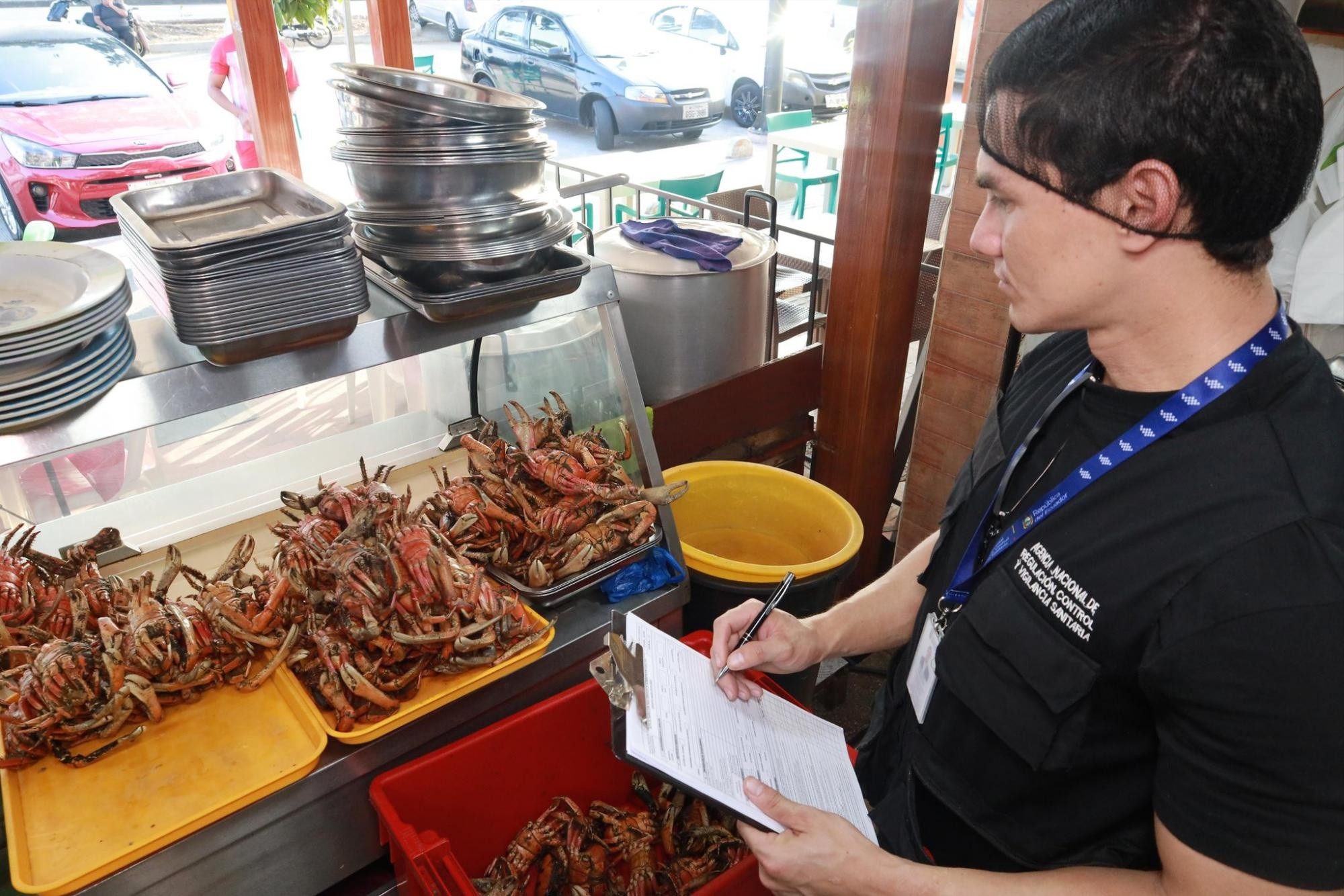 La Arcsa ha señalado que no revela los nombres de los negocios cerrados por respeto al proceso administrativo que se inicia contra los infractores. (Arcsa)