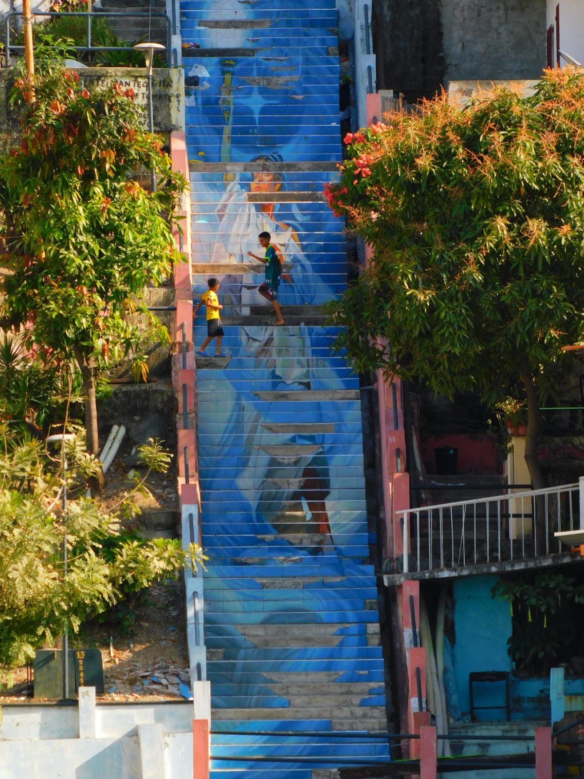 La regeneración urbana en Guayaquil hizo que varios barrios cambien su imagen y su situación social. (Paola Arroba / UEES)