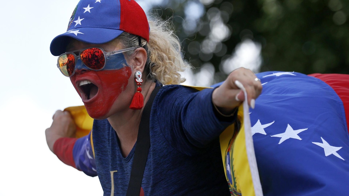 Miles de venezolanos protestan contra los resultados de las elecciones presidenciales del pasado domingo. (EFE)