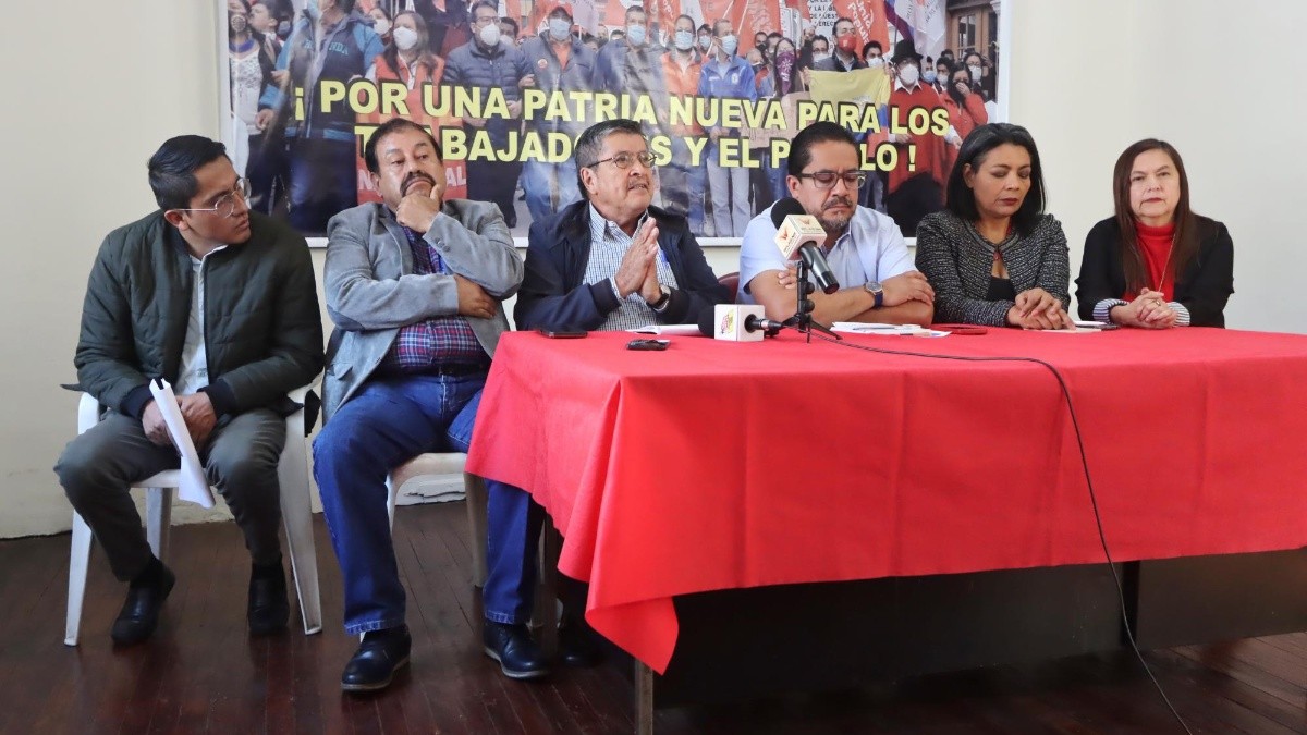 Imagen de marzo de 2024. Integrantes del Frente Unitario de Trabajadores ofrecieron una rueda de prensa. (Hamilton López / API)