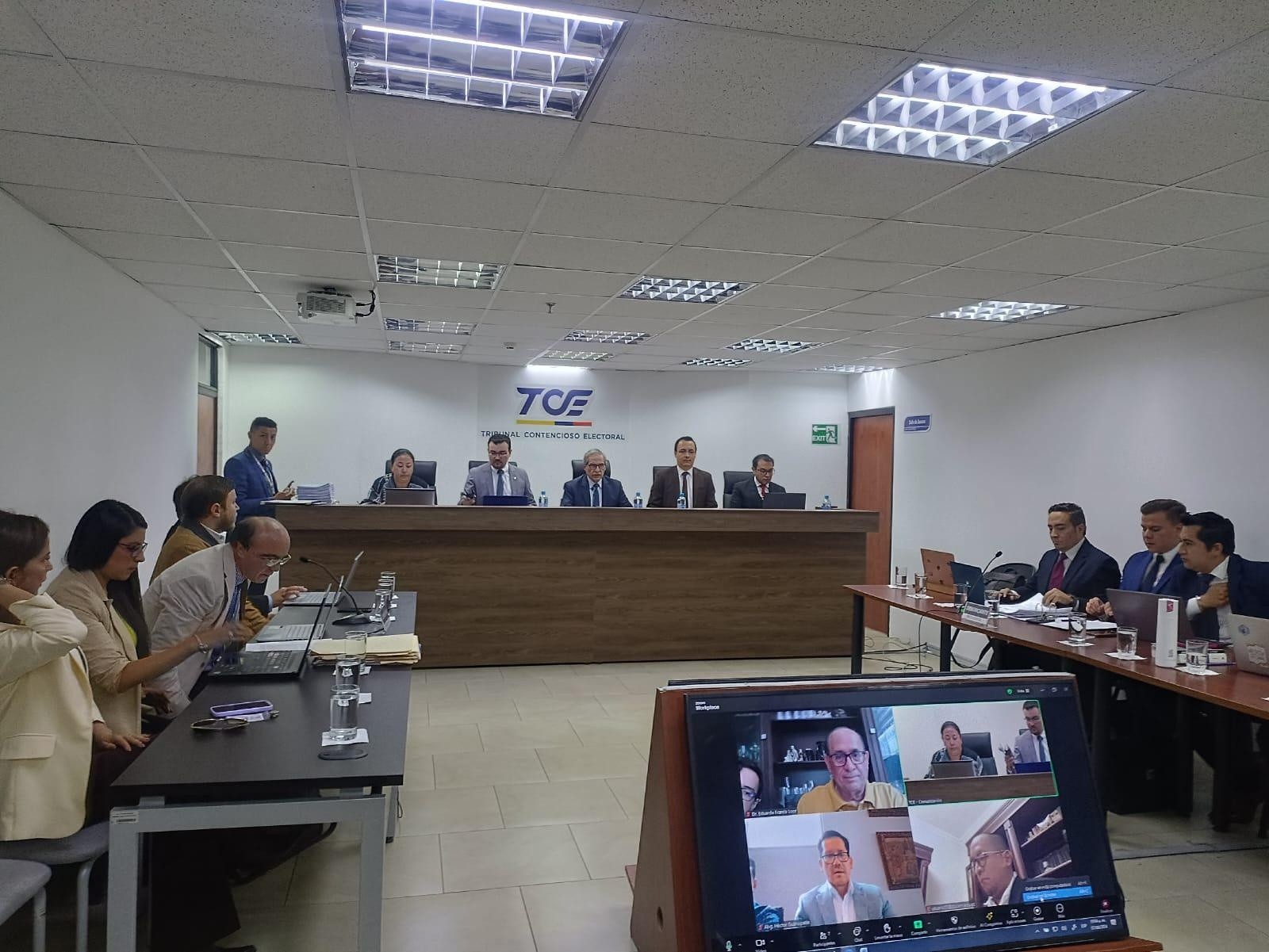 Audiencia de pruebas y alegatos por presunta infracción electoral en contra de la Liga Azul. (Juan Pinchao/Ecuavisa)