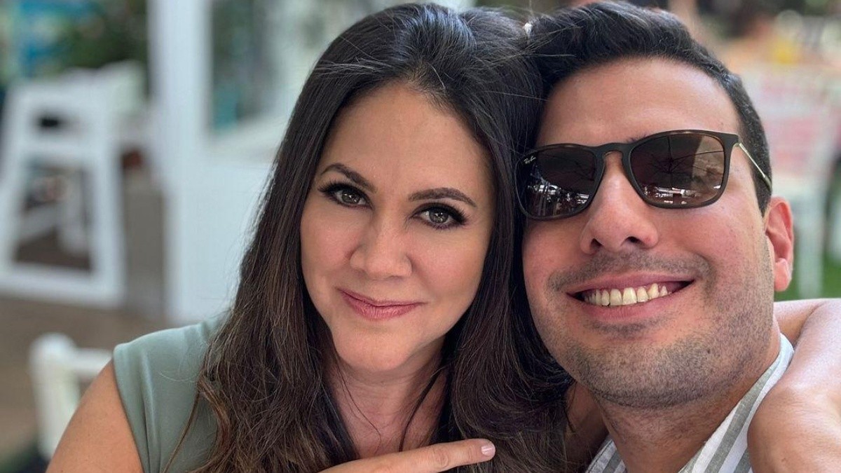 Imagen de archivo de Denisse Molina junto a Juan Carlos Aizprúa. (RRS)