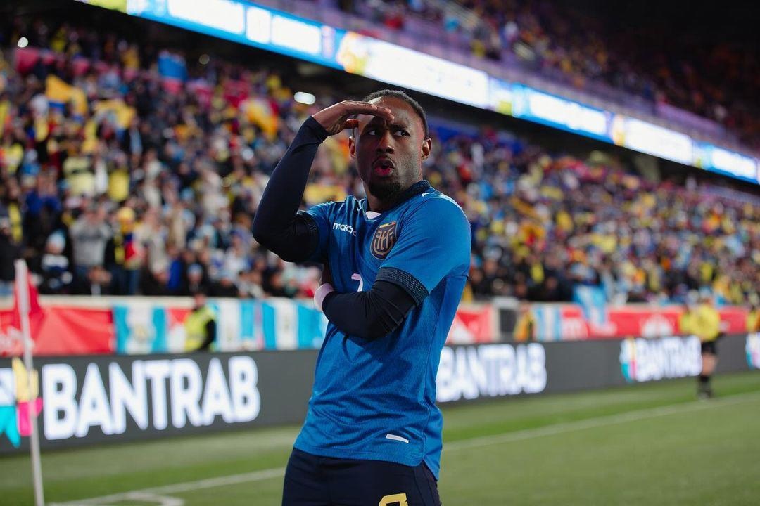 John Yeboah quiere salir del fútbol de Polonia al Venezia de Italia. (Redes sociales)