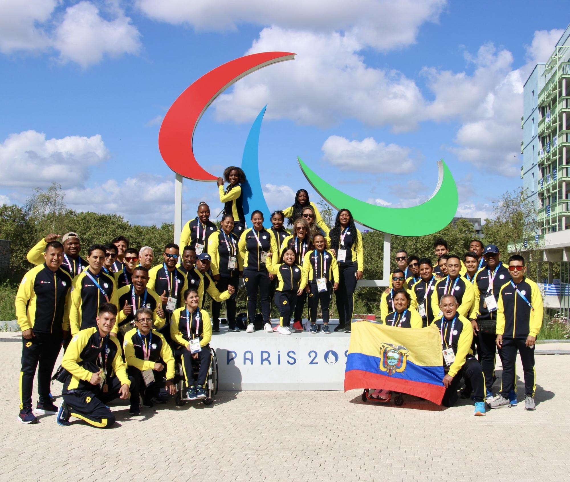 Imagen de la delegación de Ecuador que participará en los Juegos Paralímpicos de París 2024 (Foto. Comité Paralímpico Ecuatoriano)