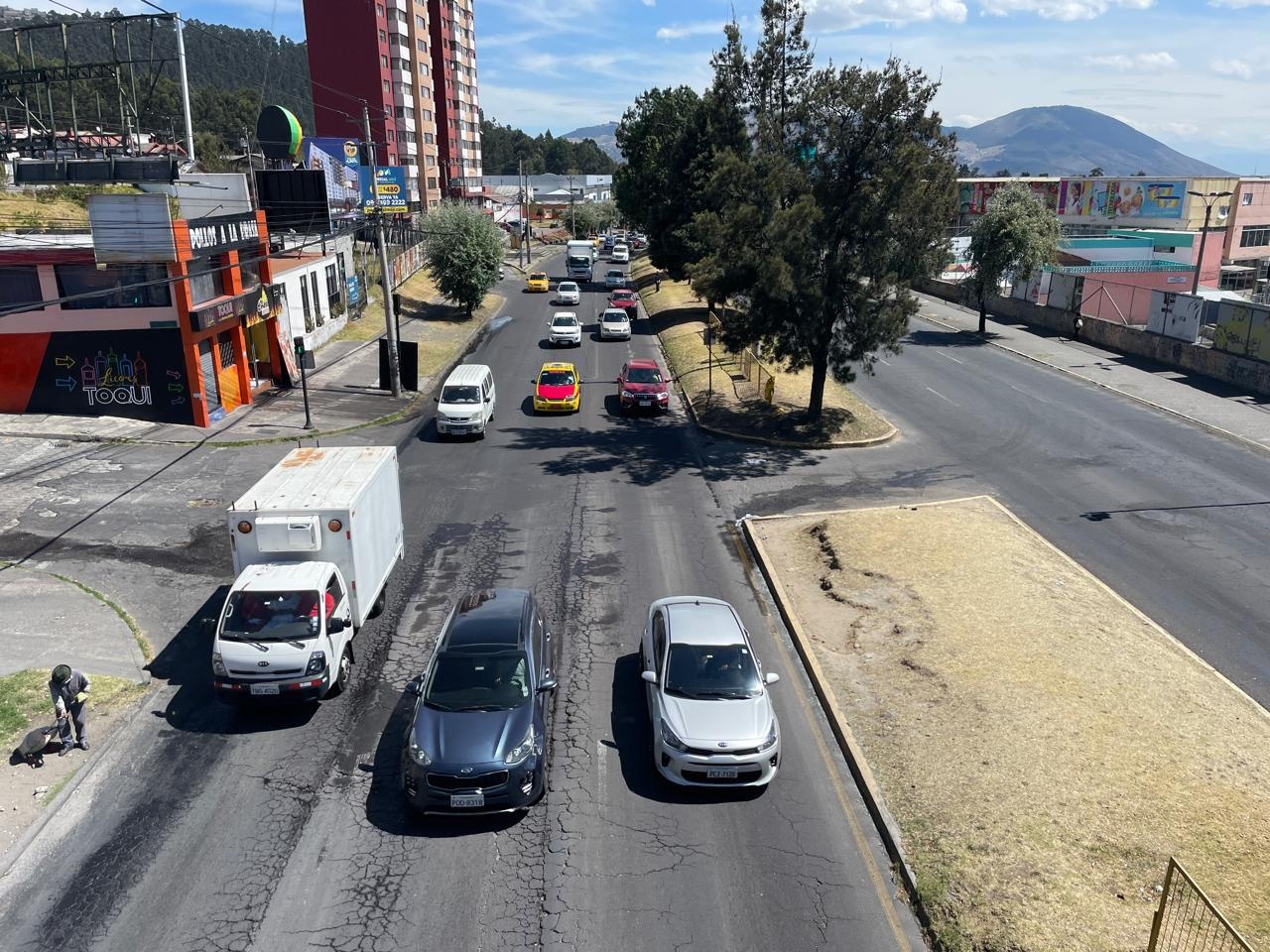 En Quito hay más de 400 000 vehículos que circulan diariamente. (Diego Bravo C. / Ecuavisa)