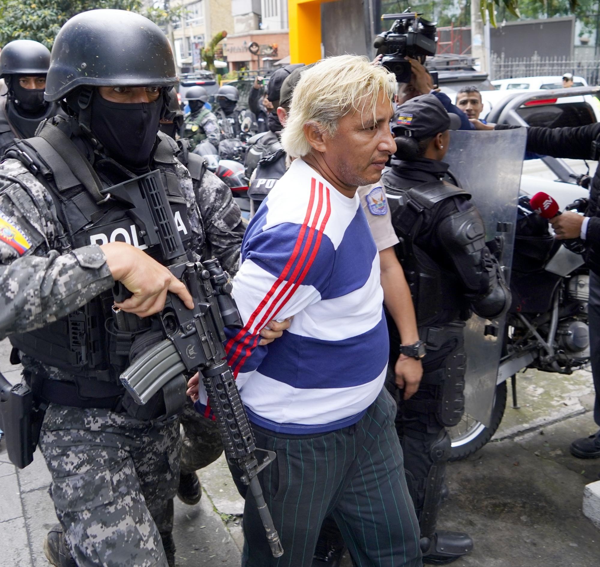 Quito 22 de abril 2024. Detenido ColÃ³n Pico llega a la unidad de Flagrancia API / DANIEL MOLINEROS (Daniel Molineros)