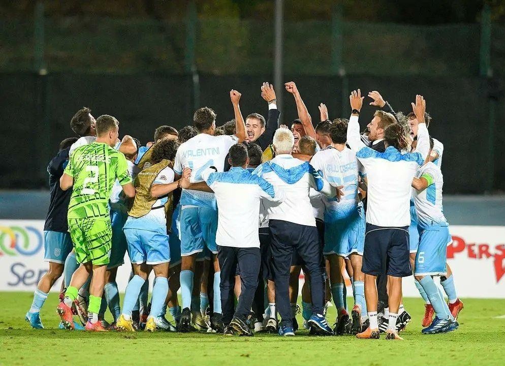 Jugadores de San Marino, celebrando su gol. (San Marino)