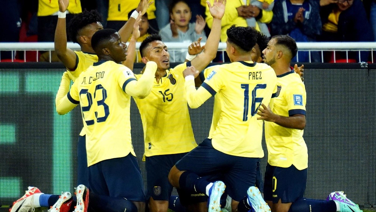 La selección de Ecuador se enfrenta a Perú en la octava fecha de las Eliminatorias Sudamericanas. (API)