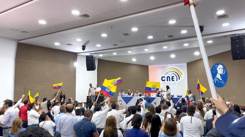 El CNE convocó a los ciudadanos ecuatorianos que se encuentren inscritos en el Registro Electoral a participar en las Elecciones Generales de 2025. (CNE)