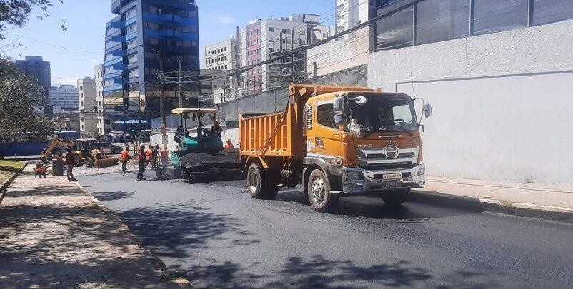 La maquinaria se ubica en la avenida Mariana de Jesús, norte de Quito. (Cortesía del Municipio de Quito)