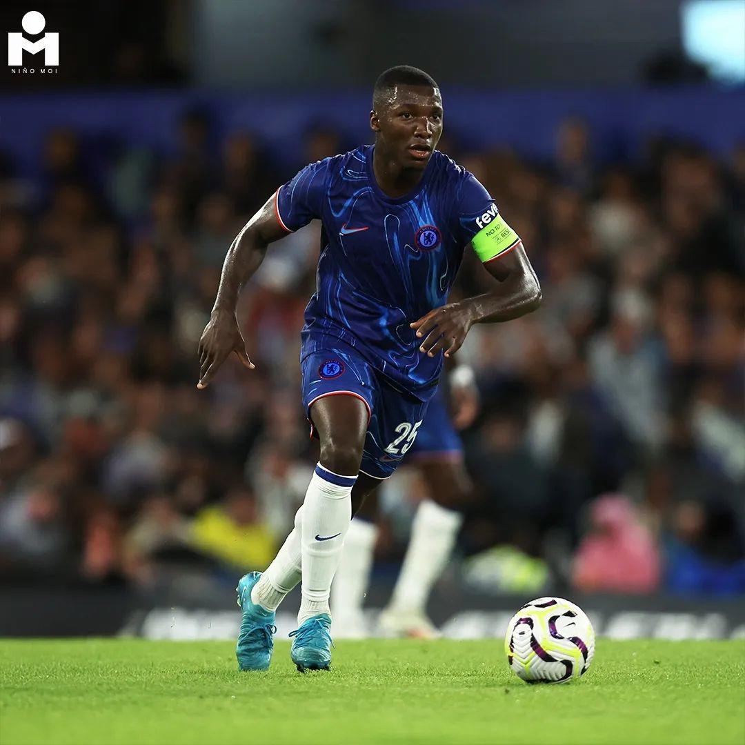 Moisés Caicedo como capitán del Chelsea. (Cuenta Instagram @moises_caicedo55)