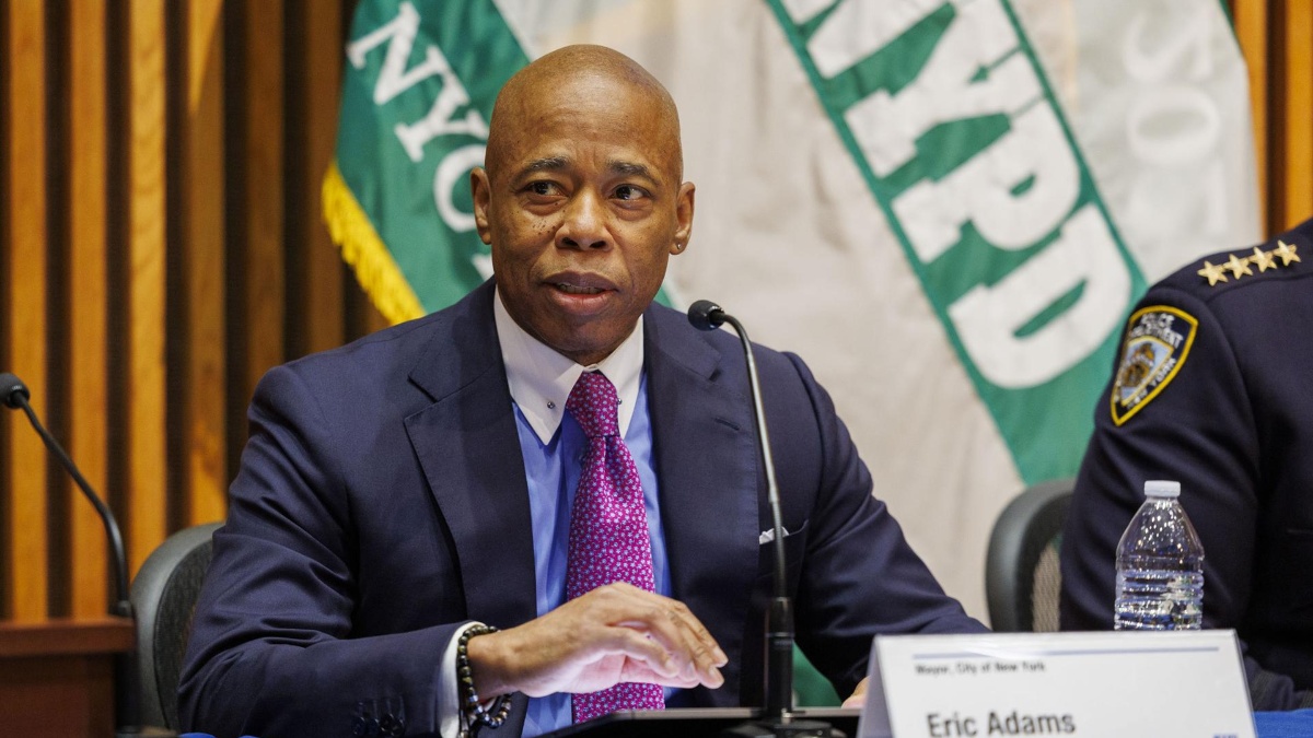 Imagen de archivo del alcalde de la ciudad de Nueva York, Eric Adams, durante una conferencia de prensa, el 3 de enero de 2024. (EFE)