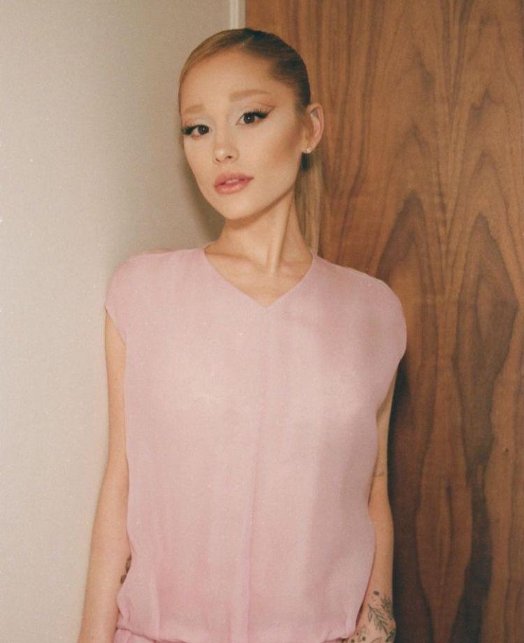 Fotografía publicada por la cantante Ariana Grande (Foto cuenta Instagram @arianagrande)