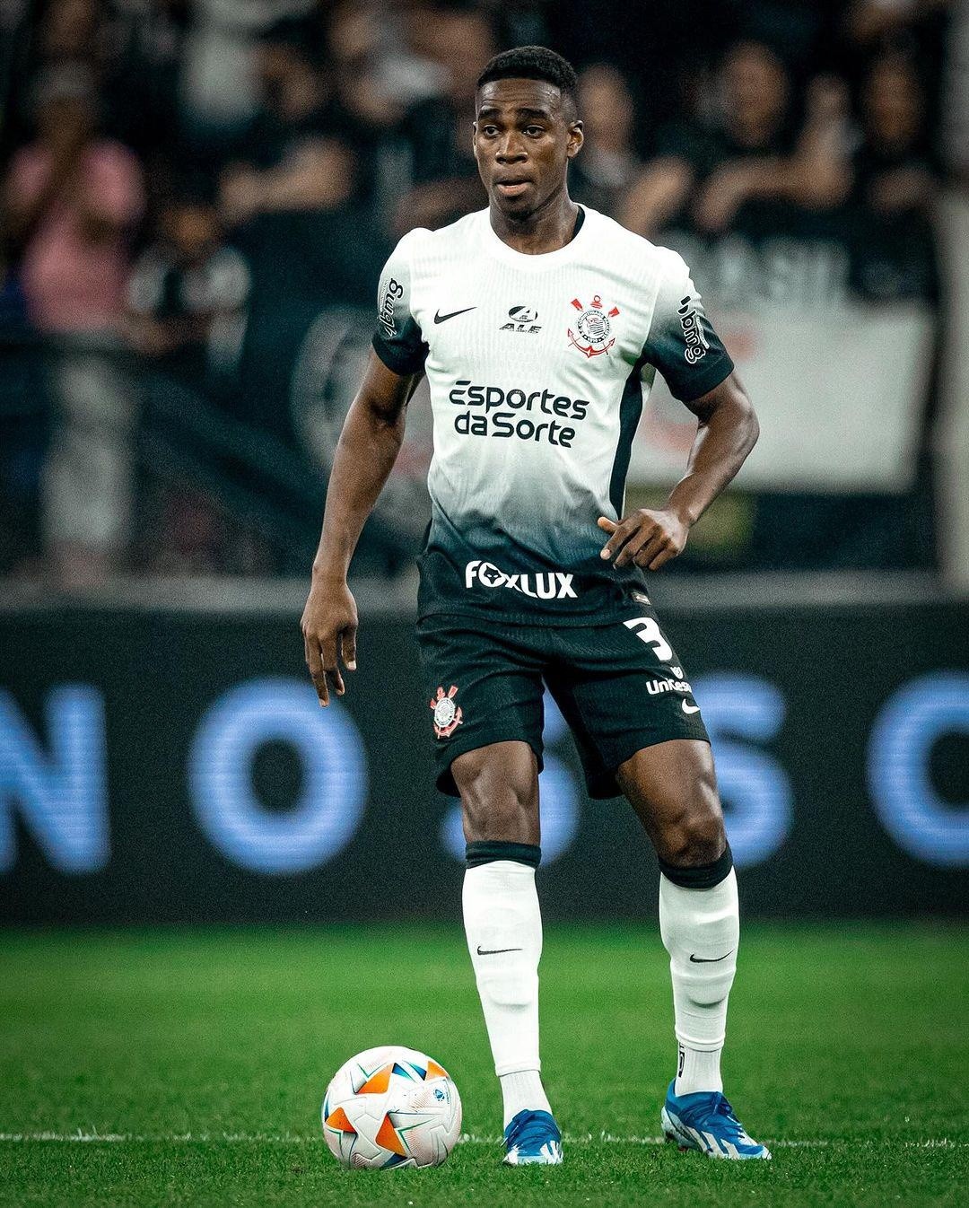 Félix Torres y el Corinthians jugarán contra Racing por la semifinal de la Copa Sudamericana. (Redes sociales)