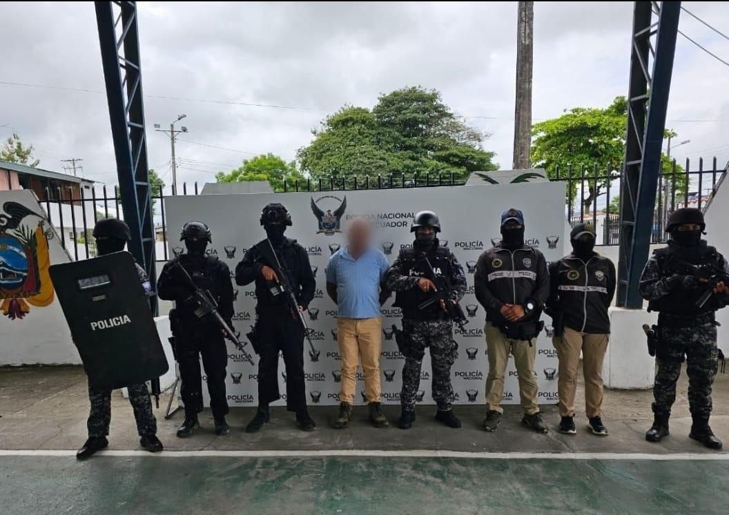 Imagen de la detención de William Joffre Alcívar Quiñonez, alias Papá de Willy, en agosto del 2023. (Policía Nacional)