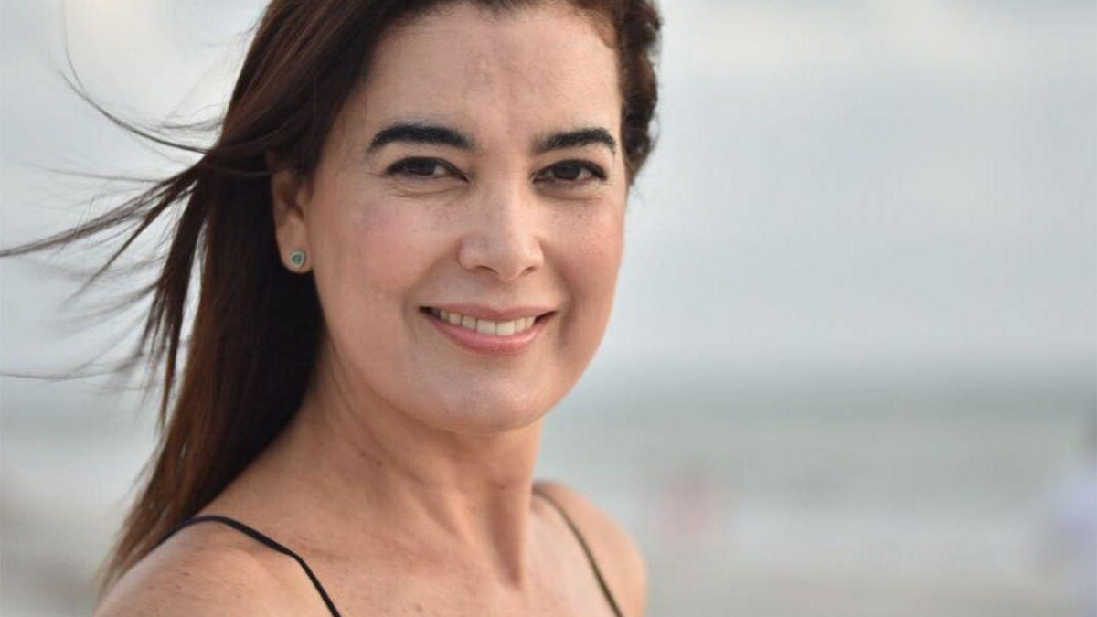 Ruddy Rodríguez es una reconocida actriz, modelo y empresaria venezolana, famosa por su belleza y carisma. Ha destacado en telenovelas y películas, además de incursionar en el mundo de los negocios con su propia línea de cosméticos. (RRSS)