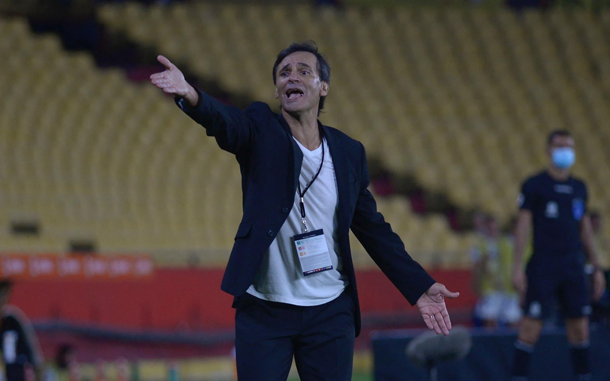 Fabián Bustos habló de un posible regreso a Barcelona SC. (AFP)