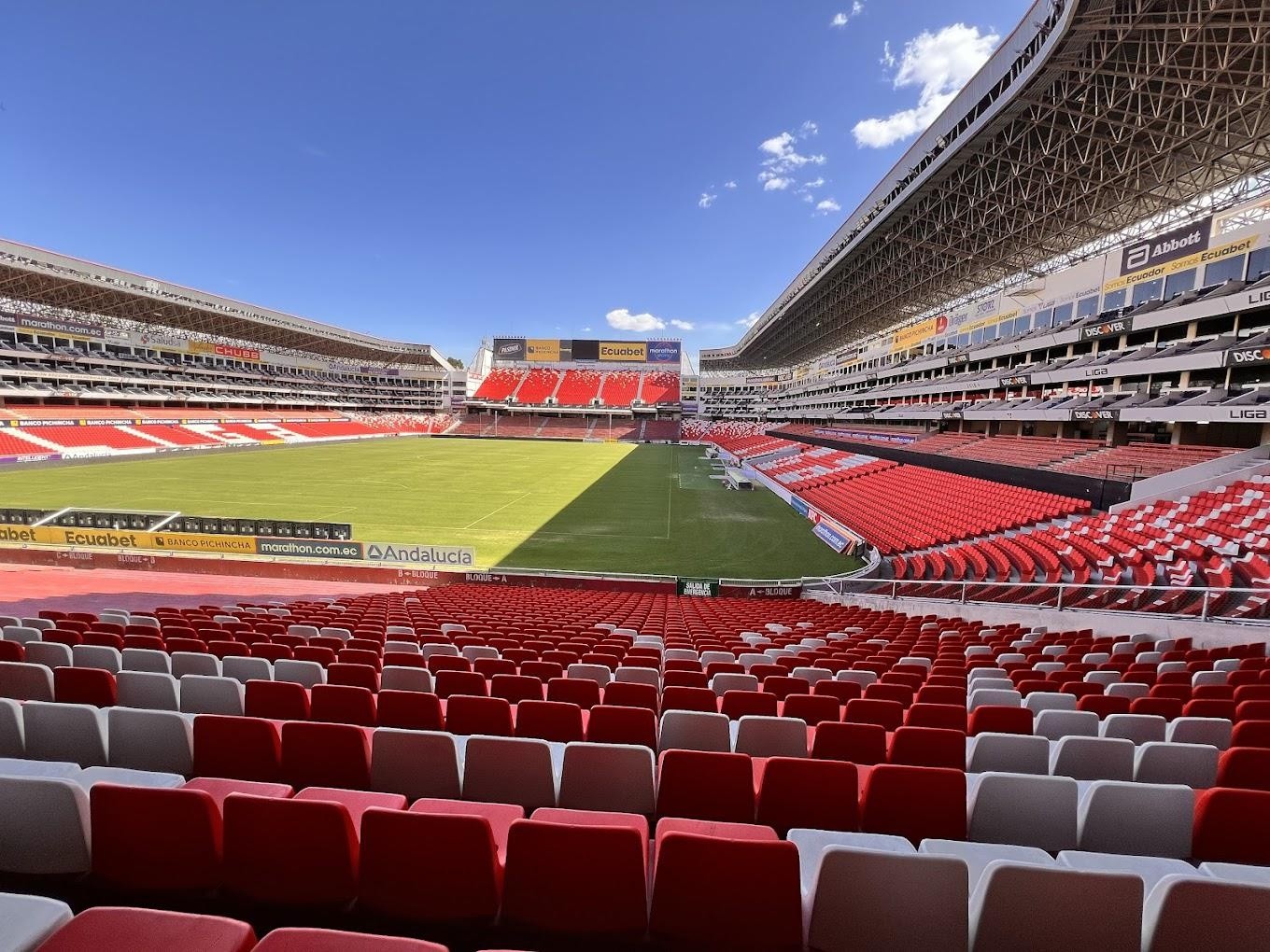 Estadio Rodrigo Paz Delgado (Foto: Internet)