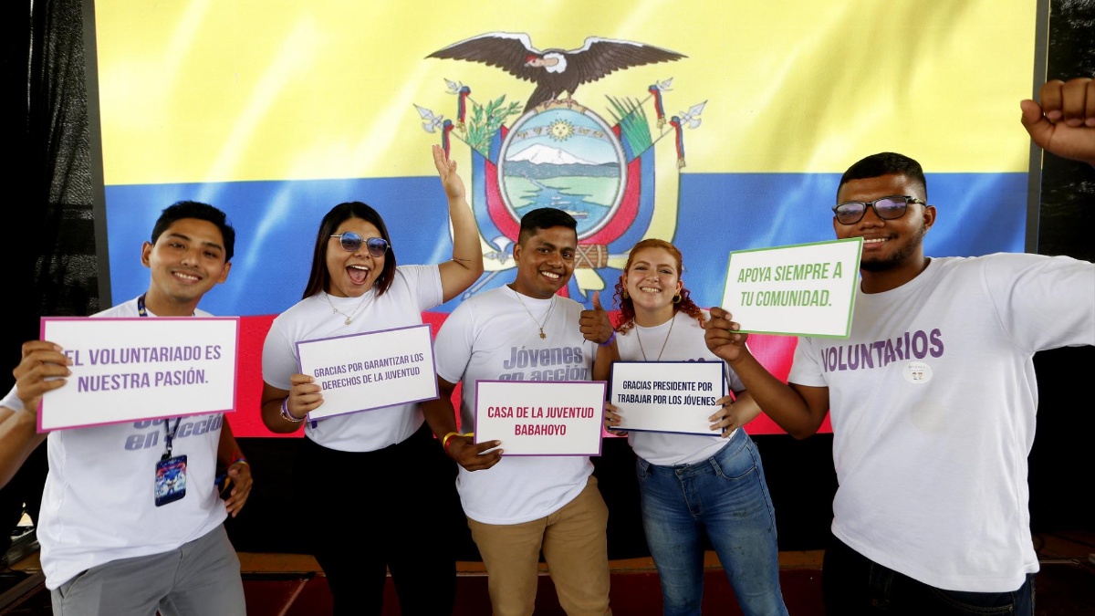 Imagen de ciudadanos que pertenecen al programa Jóvenes en Acción (Presidencia de la República)