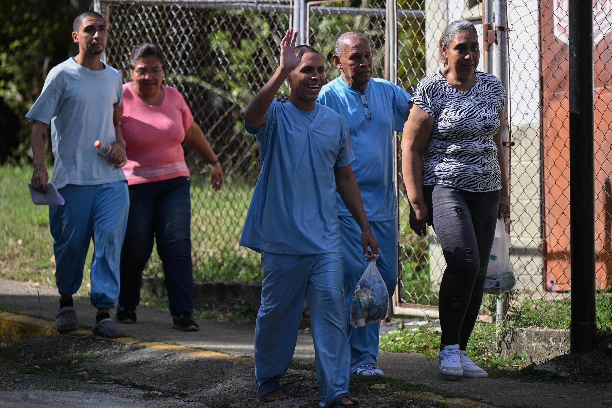 Más de 2 400 personas fueron detenidas durante las manifestaciones. (AFP)