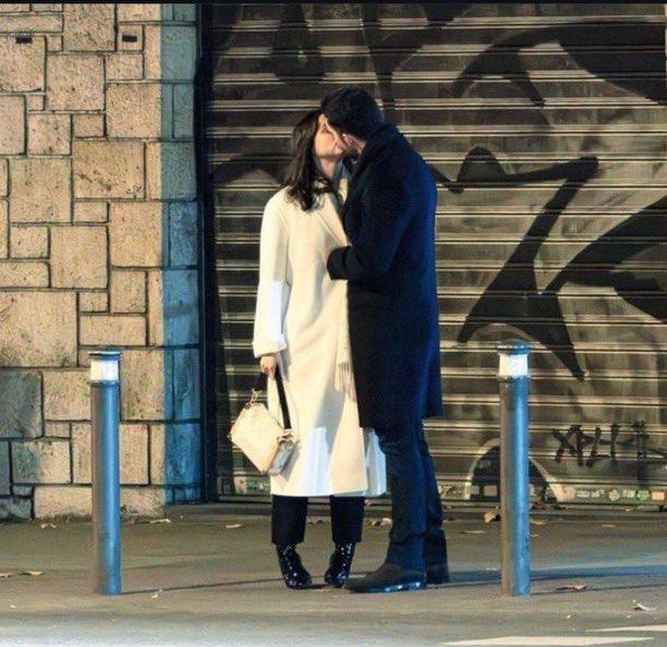 Fotografía de Ana de Armas junto a Manuel Anido Cuesta en Madrid  (Foto cuenta X)