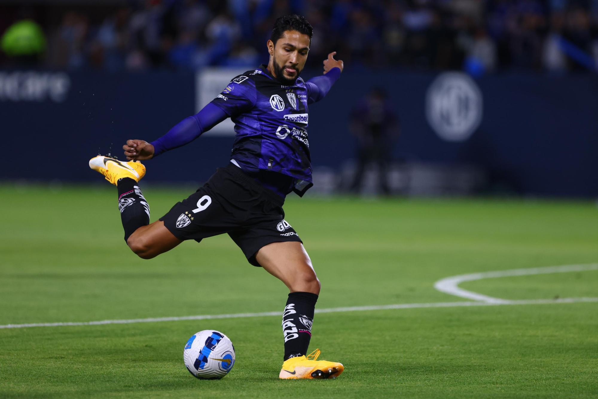 Jeison Medina en un partido con el Independiente del Valle (Foto: IDV)