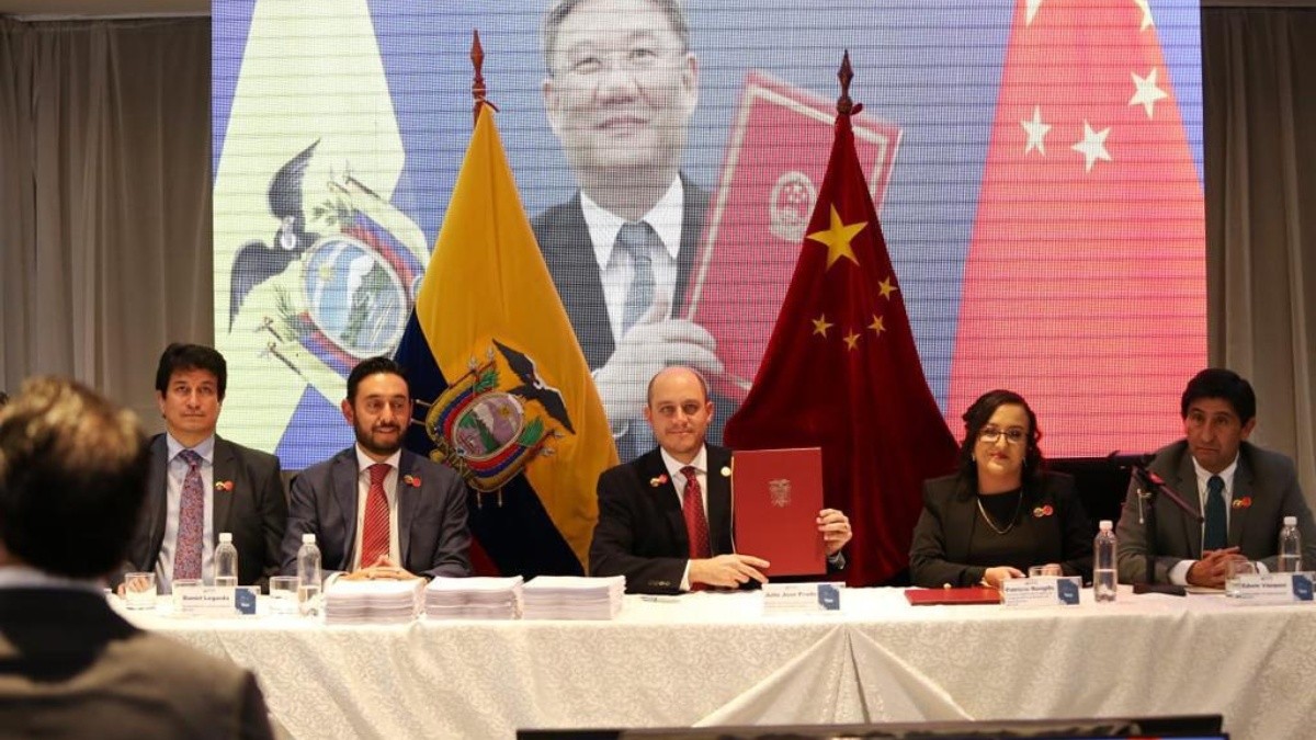 Firma del acuerdo comercial de Ecuador y China. (Ministerio de Producción)