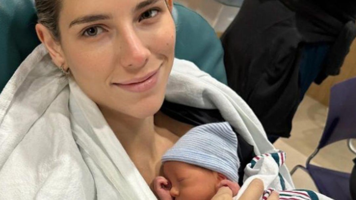 Archivo. Lavinia Valbonesi junto a su segundo hijo, Furio Noboa, nacido en Estados Unidos. El bebé es producto de su relación con el actual presidente del país, Daniel Noboa. (RRSS)