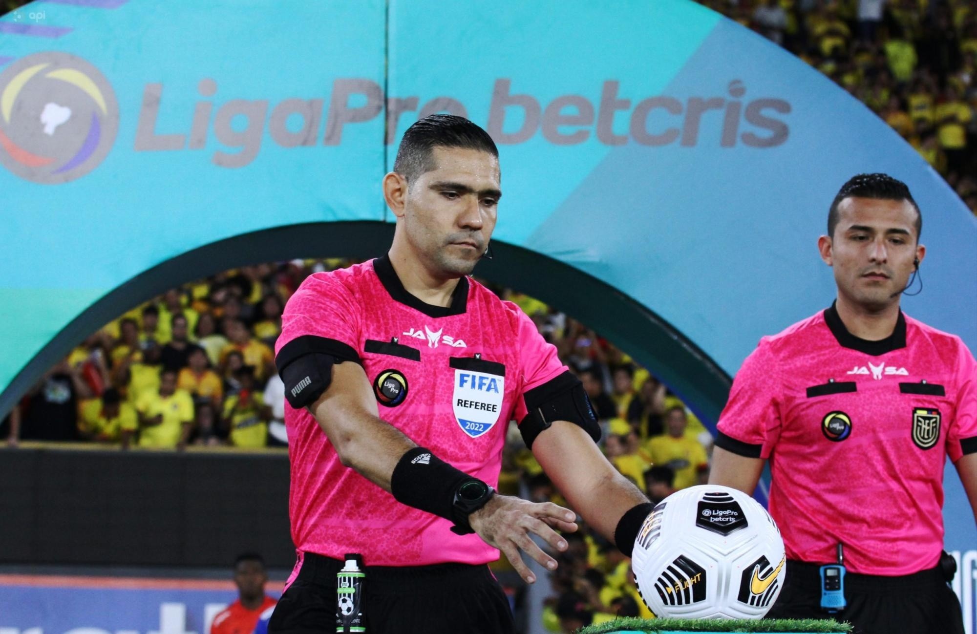 El árbitro Guillermo Guerrero pitará la final de Liga Pro este sábado 14 de diciembre (CÃ©sar MuÃ±oz / API)