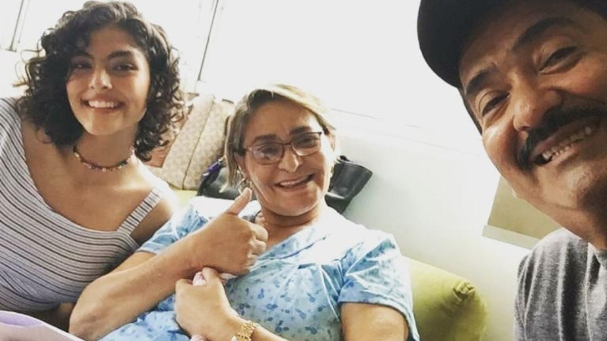 Amparo Guillén con sus amigos. (Instagram: @amparoguillen_lupita)