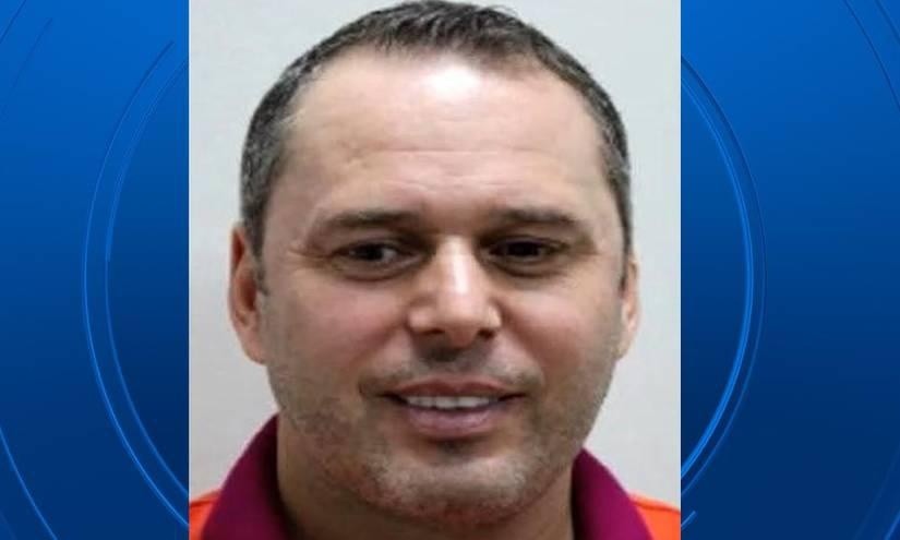 La actividad empresarial de Dritan Gjika no se detuvo, pese a ser buscado por la policía. (Portada: Ecuavisa.)