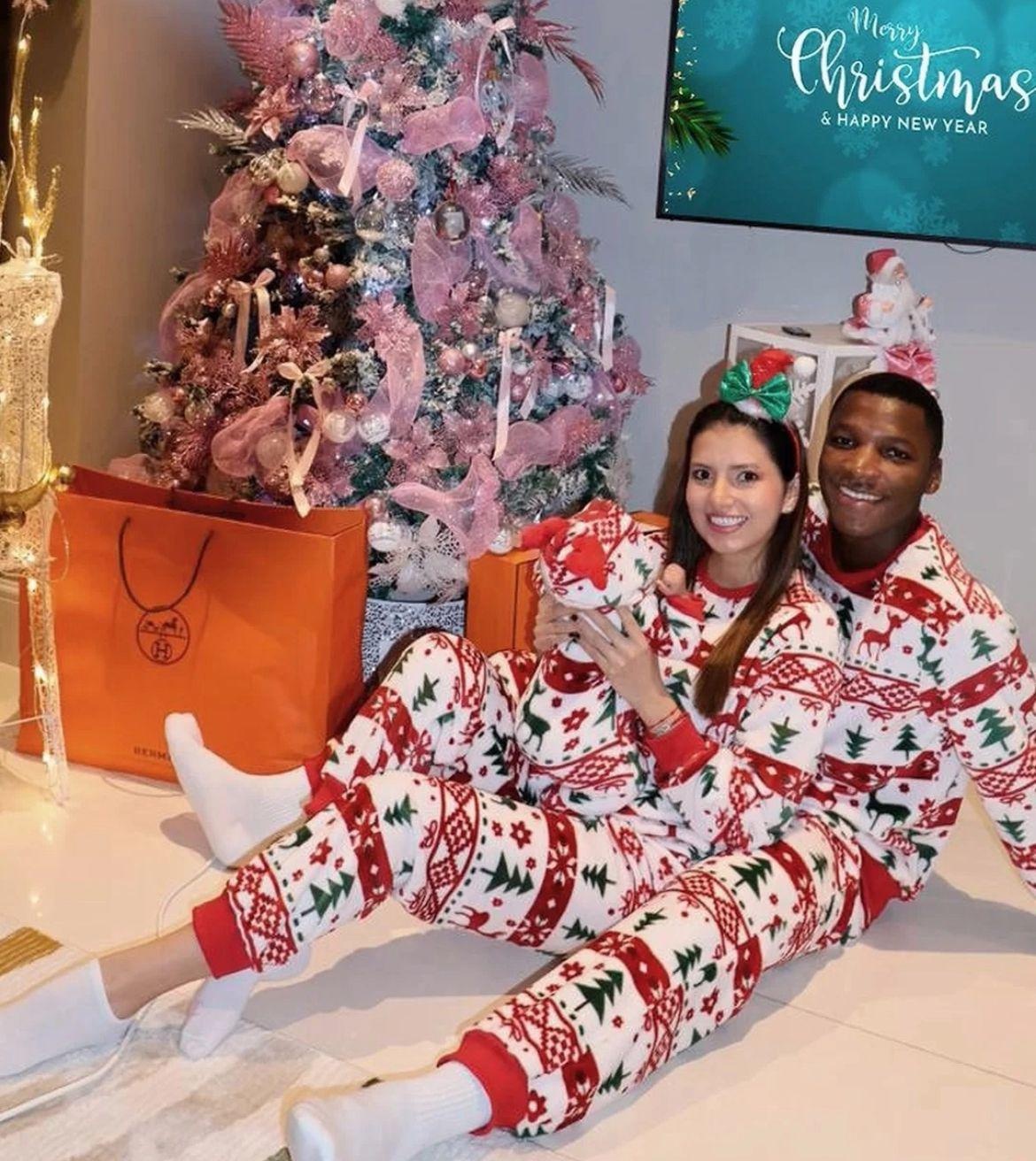Moisés Caicedo celebró la Navidad junto a su familia (Foto: Instagram Moisés Caicedo)
