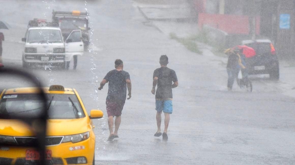 Imagen referencial de lluvias. (Foto: Ecuavisa)