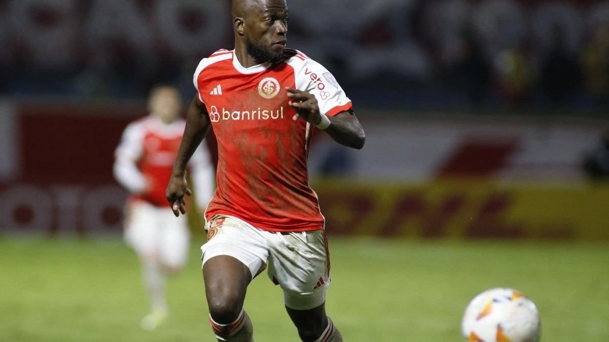Enner Valencia no piensa en salir del Internacional de Porto Alegre. (AFP)