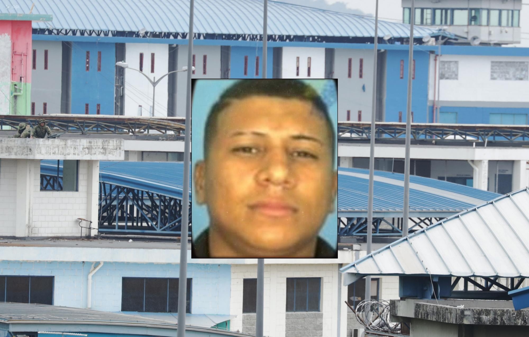 Foto de Alan Arellano con una imagen de fondo de la Penitenciaría del Litoral de Guayaquil. (Collage)