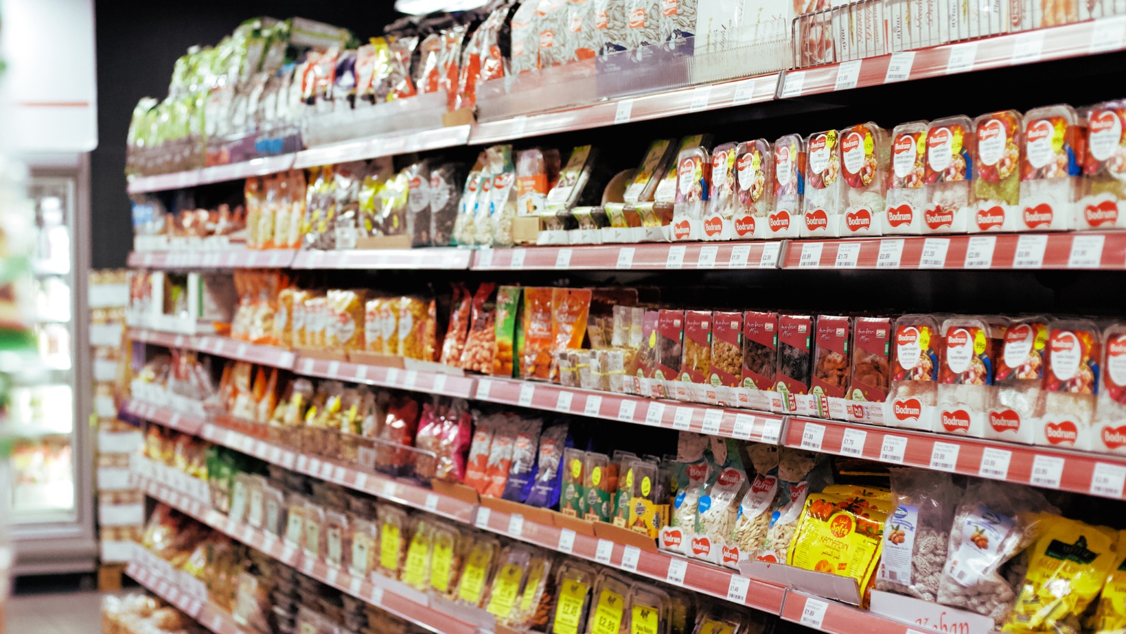 Imagen referencial del etiquetado de productos en locales comerciales. (Internet)